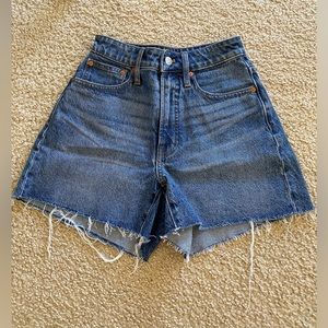 Madewell Curvy Perfect Vintage Shorts - Size 24